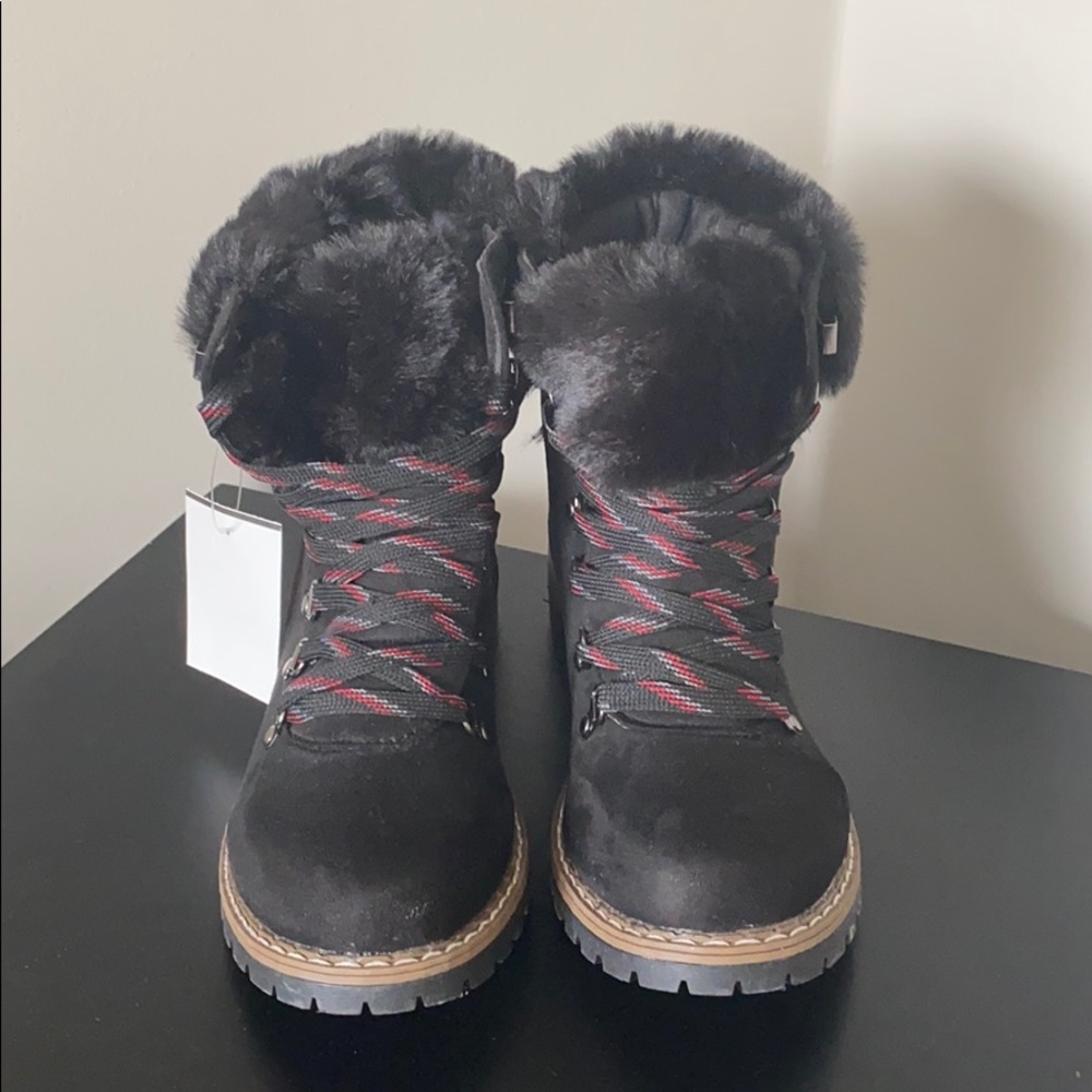 Boots - Picture 2 of 3